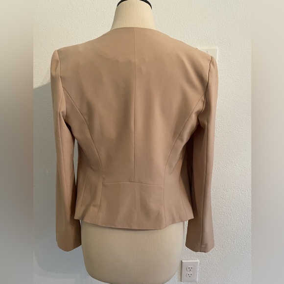 Women’s blazer with pockets size small - Picture 3 of 5